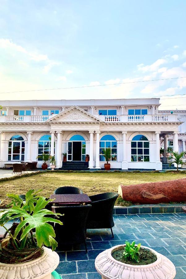 Dream Palace Resort Catmandu Exterior foto